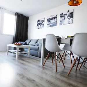 Plac Grzybowski Apartament
